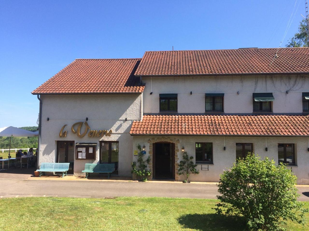Hotel La Venerie Virton Eksteriør billede