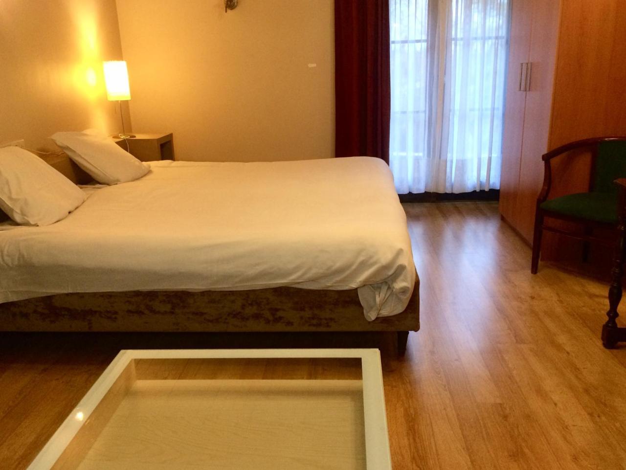 Hotel La Venerie Virton Eksteriør billede