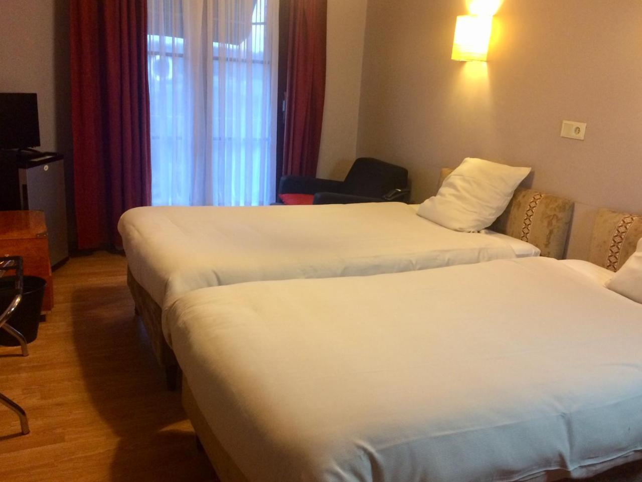 Hotel La Venerie Virton Eksteriør billede