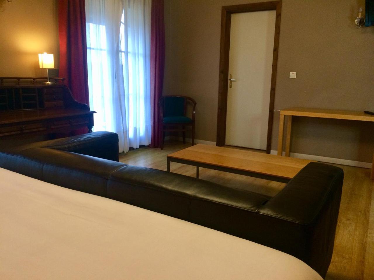 Hotel La Venerie Virton Eksteriør billede