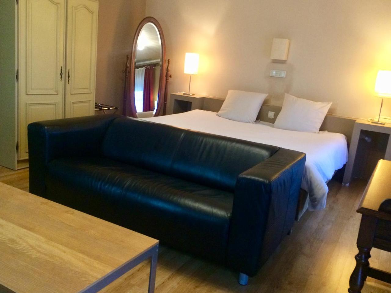 Hotel La Venerie Virton Eksteriør billede